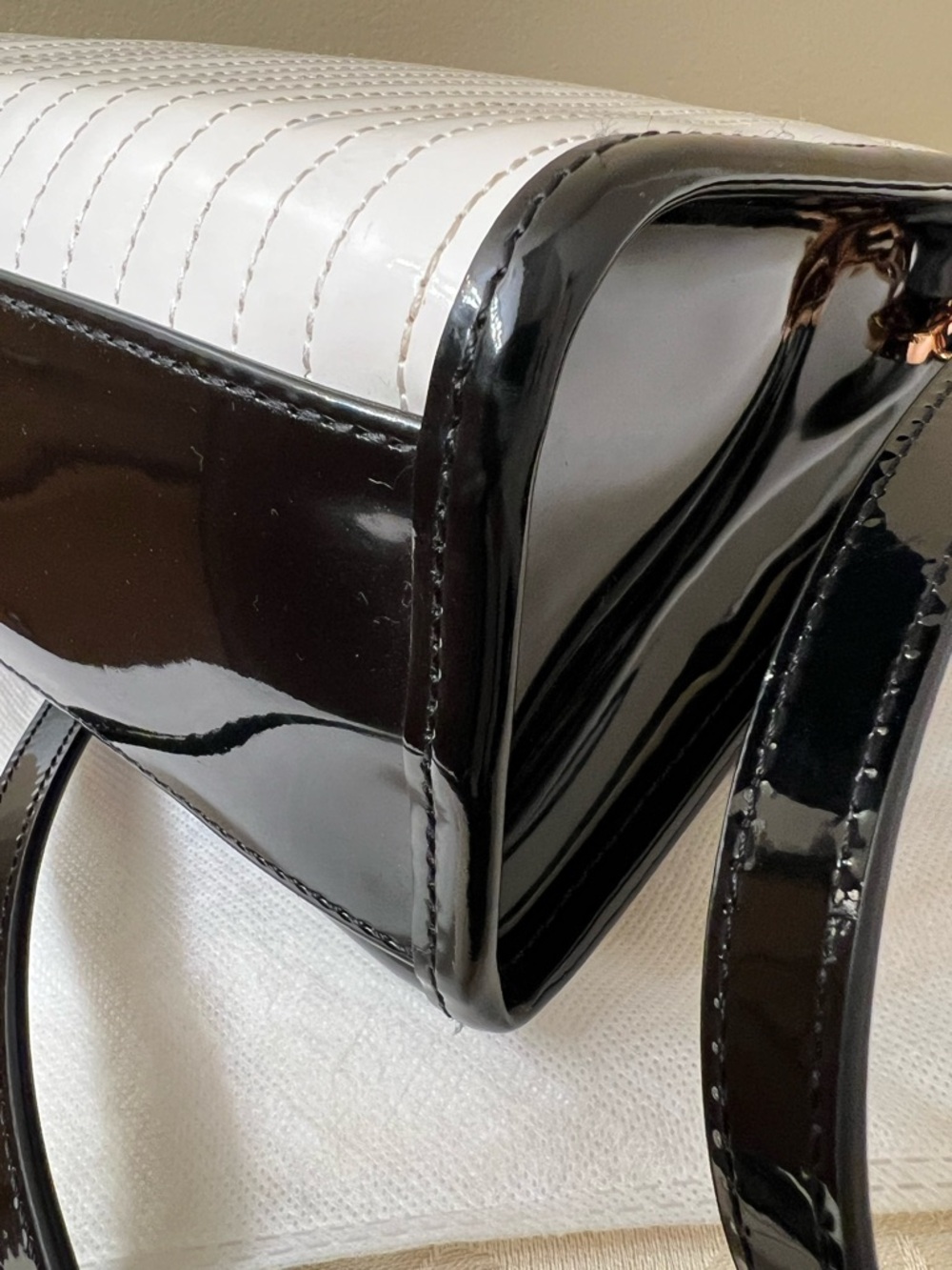 Ted Baker Patent Leather Satchel / Crossbody - Picture 17 of 17